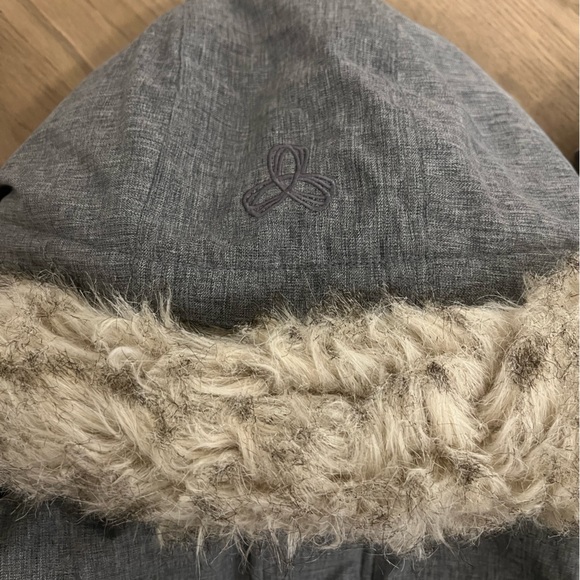 TNA Niseko Parka in Silvertip size M - Picture 5 of 13